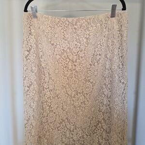 Elegant Lace Beige Skirt